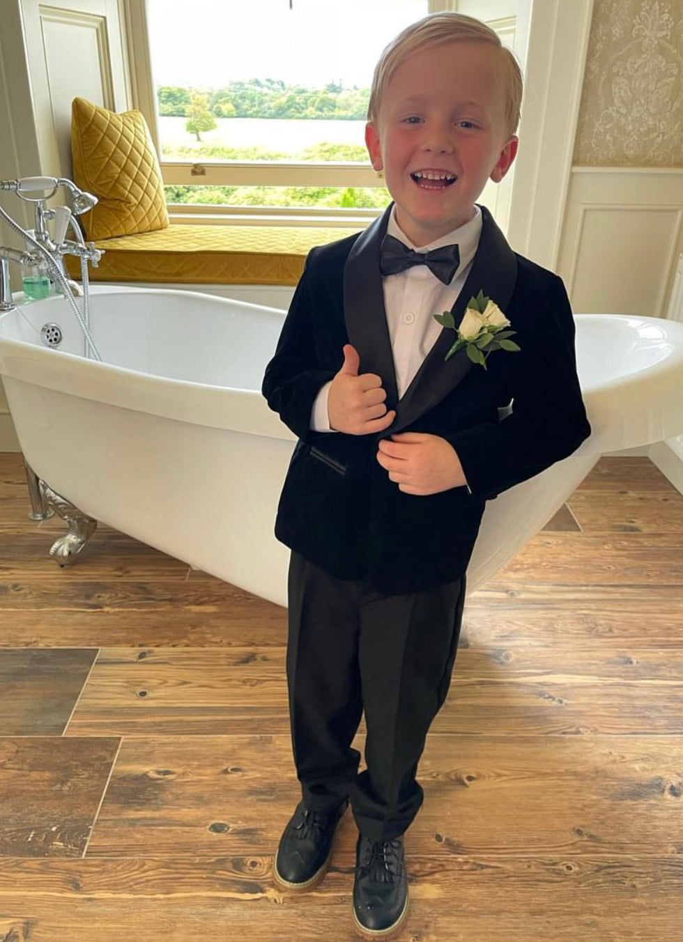Austin’s 4 Piece Tuxedo Suit