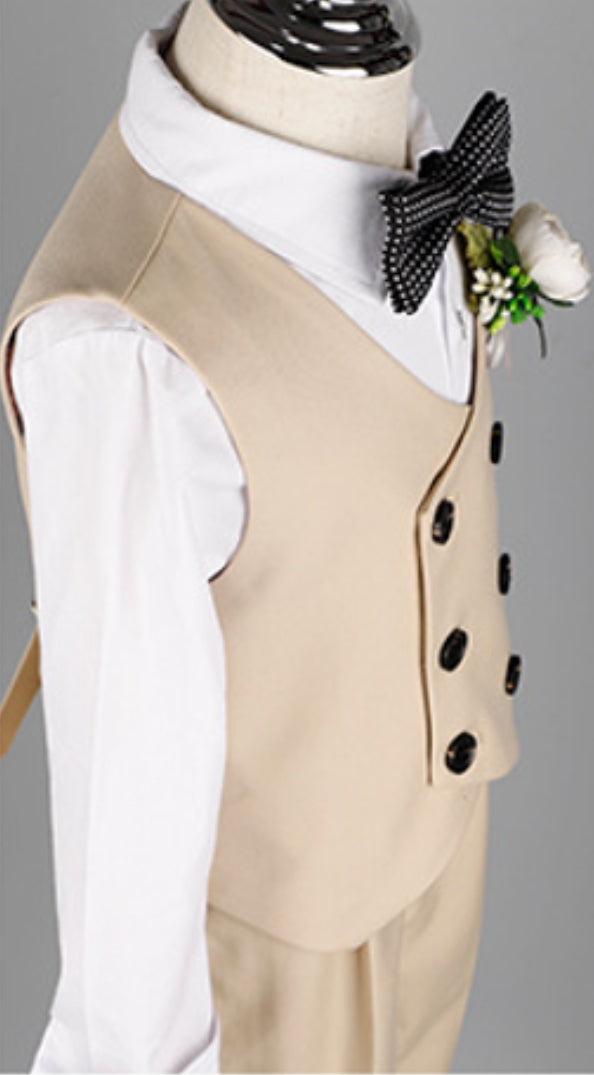 Hayden’s 3 Piece Suit