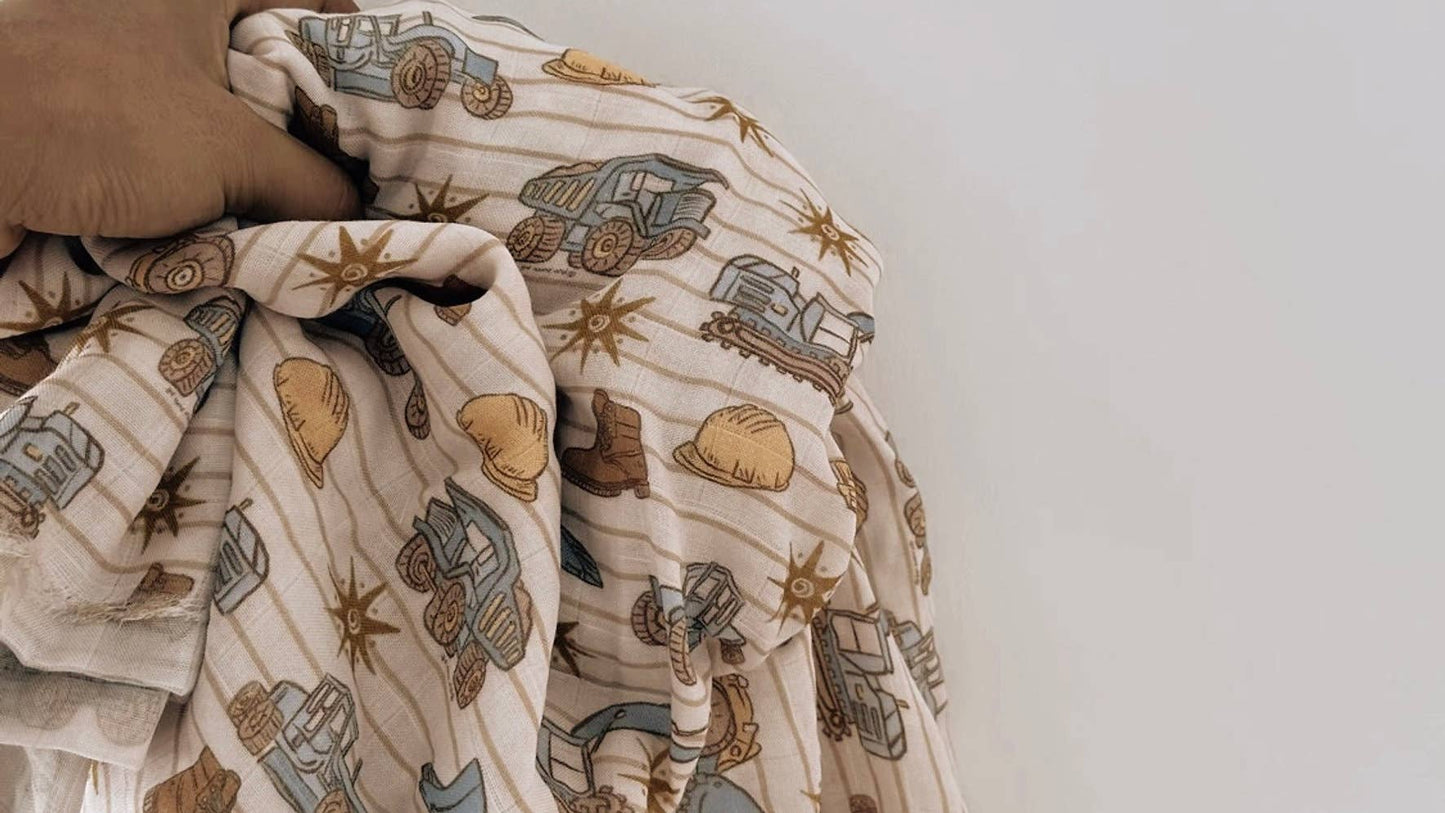 The Name Nest - Mini machinery baby wrap