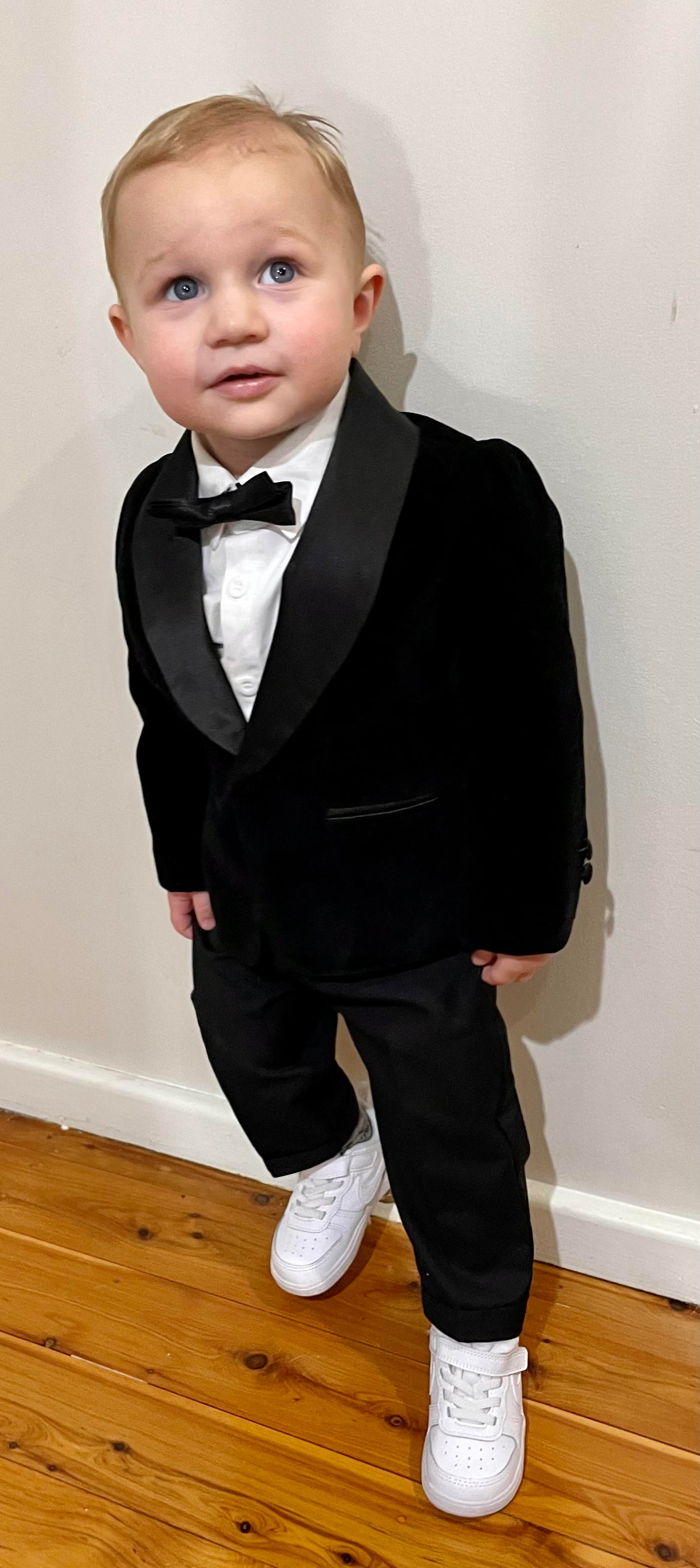 Austin’s 4 Piece Tuxedo Suit