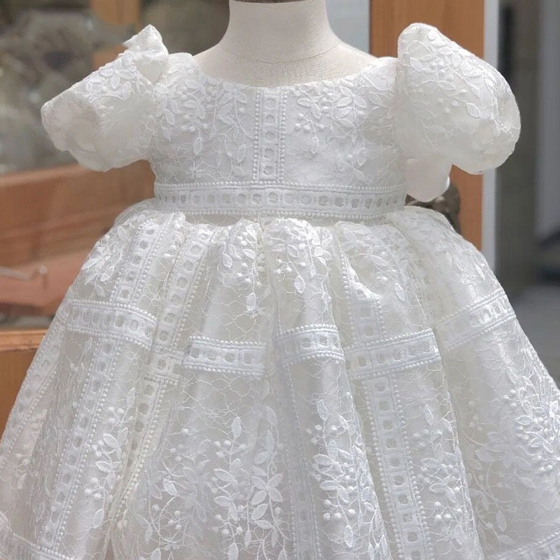 Airlie’s White Lace Dress