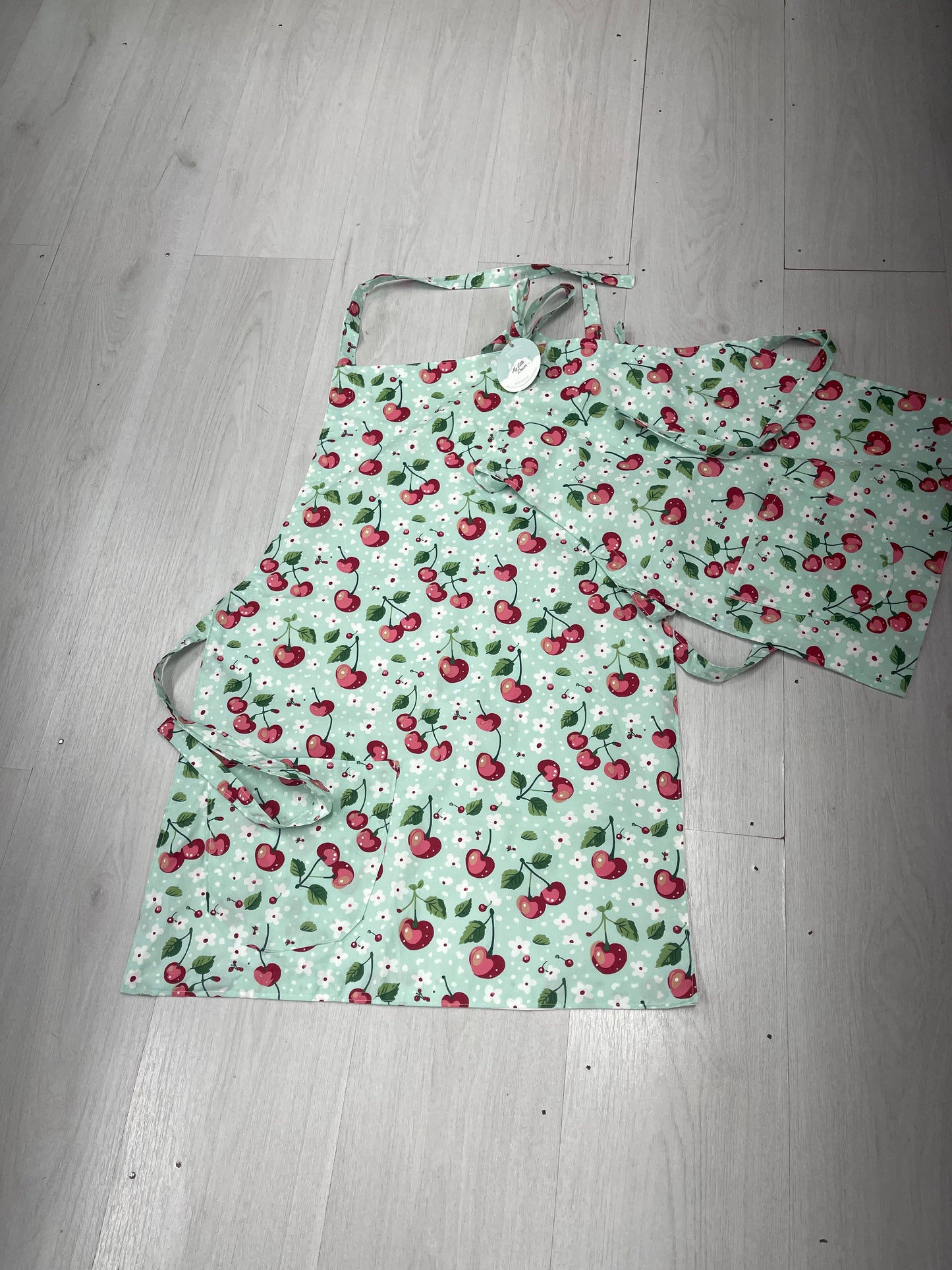 Mummy and Daughter Matching Apron Sets