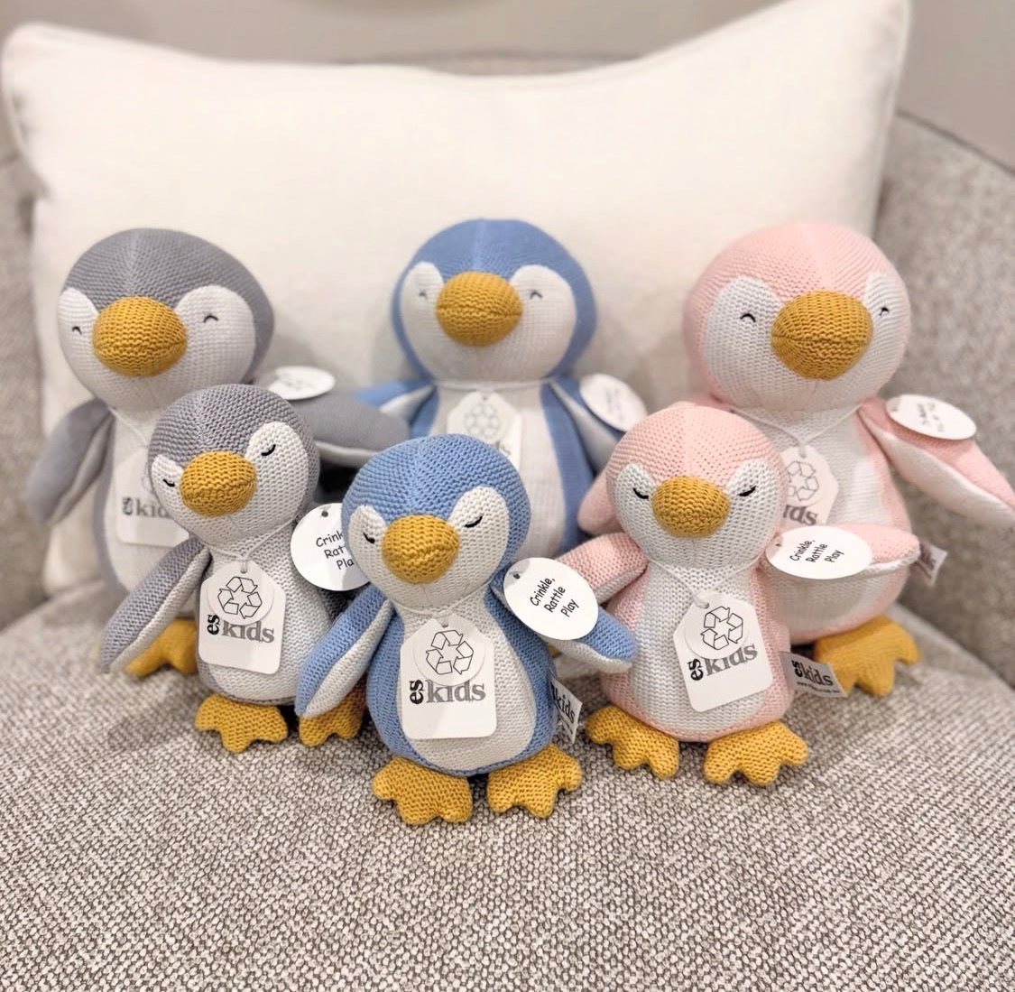 ES Kids Knitted Musical Penguins