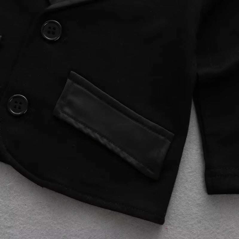Tove’s Tuxedo