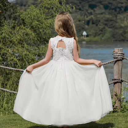 Zoe’s White dress