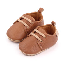 Load image into Gallery viewer, First Steps Prewalker Baby Shoe